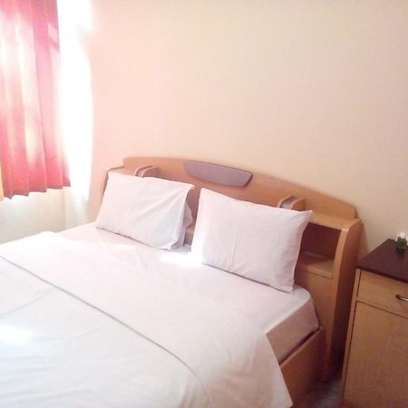Simply Homy Guest House Pasteur Bandung Exterior photo